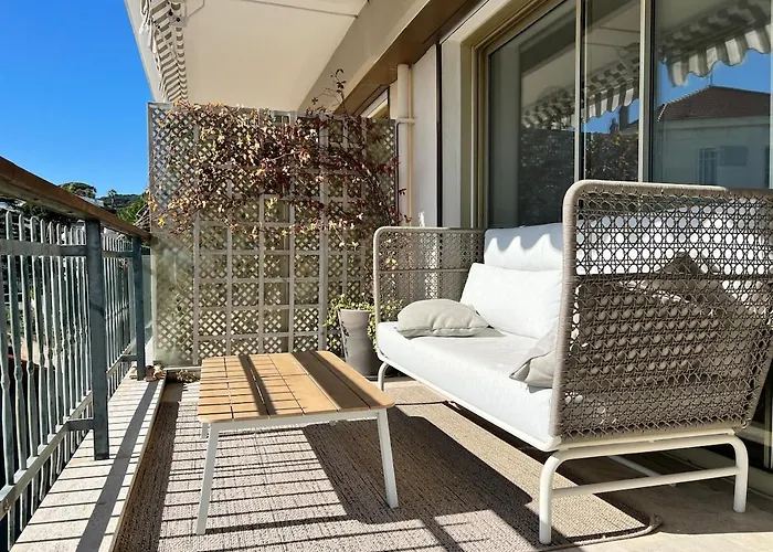 Blue Riviera Luxe Daire *